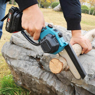 6 Inch Mini Battery Chainsaw Ultra Light With Oil Pump Cordless Electric Chainsaw For Wood Cutting Tasks